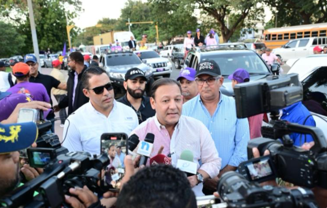 El líder de la oposición habló durante un recorrido que realiza por la Circunscripción #3 del Distrito Nacional, en compañía del candidato a alcalde de esa demarcación, Domingo Contreras.