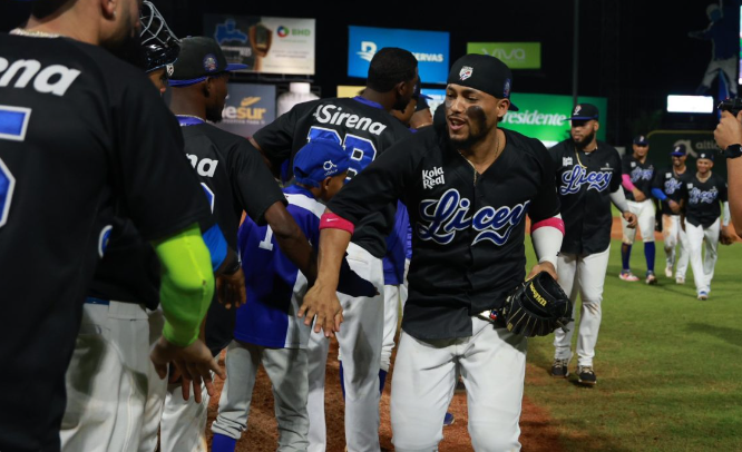 Los Tigres quienes ahora han ganado los últimos dos juegos seguidos empatan la Serie Final a dos, misma que está programada a siete juegos. Los bengaleses aseguraron el juego en la baja del primer inning al marcar sus tres anotaciones ante el pitcher abridor verde Austin Davis.